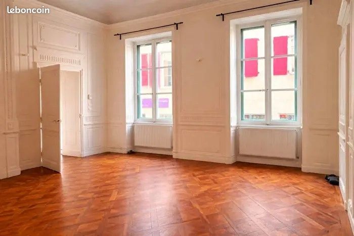 Appartement 2 pièces 68 m² · à Montbrison · 68 m² · 555 €/mois