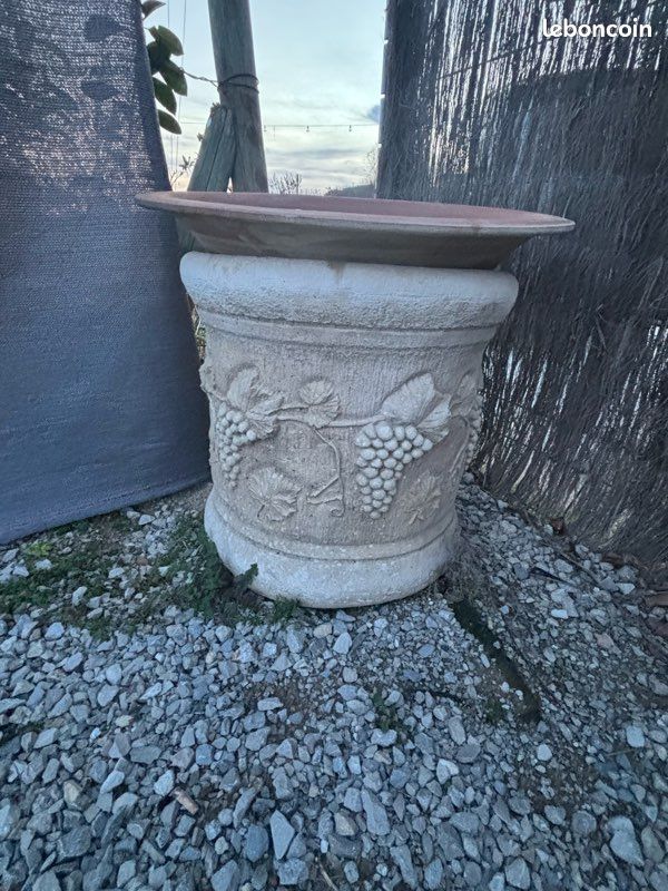 Pot intérieur/extérieur ou socle table basse en pierre (image 1)
