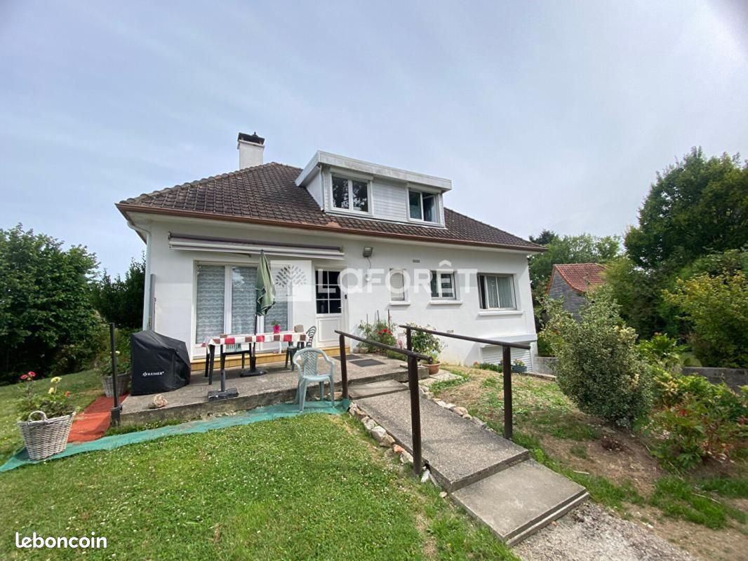 Maison 5 pièces 118 m² · à Hesdin-la-Forêt · 118 m² · 129 000 €