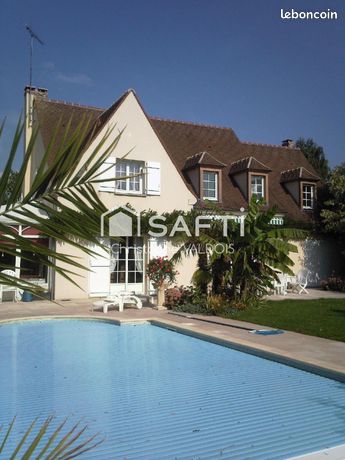 Propriété 9 pièces 240 m²