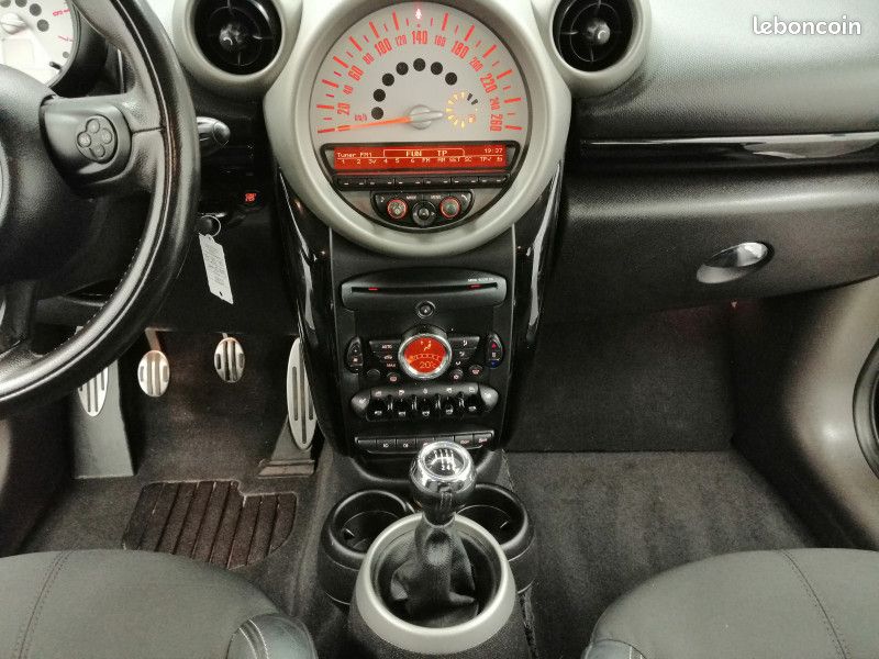 Mini COUNTRYMAN Mini Cooper SD 2.0 143 ch ALL4 4x4 4wd / Régulateur / Radar AR /Bluetooth (image 22)