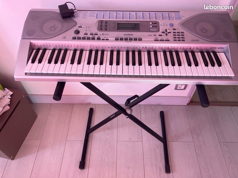 Casio Keyboard Casio 691 Synthétiseur Casio Ctk-691 Neuf