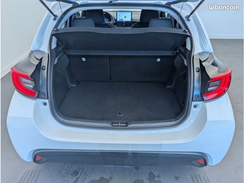 Toyota Yaris Hybride 116h Design MY25 (image 14)