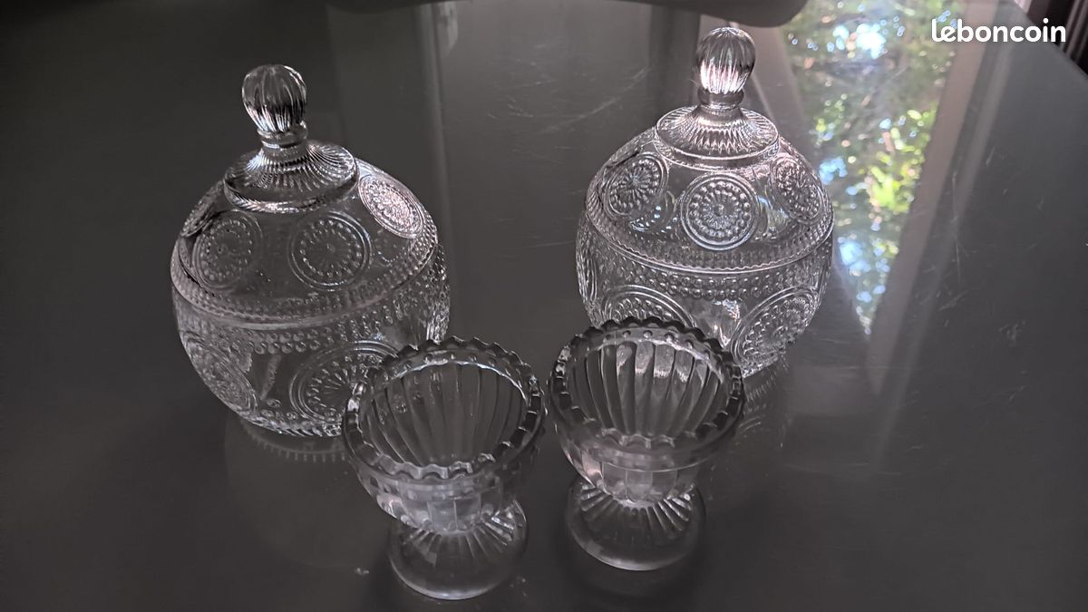 Petites bonbonnières - coquetiers (image 1)