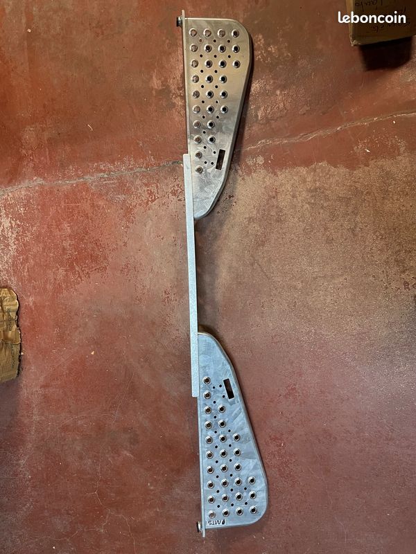 Marche pied MTS galvanisé pour utilitaire (image 1)