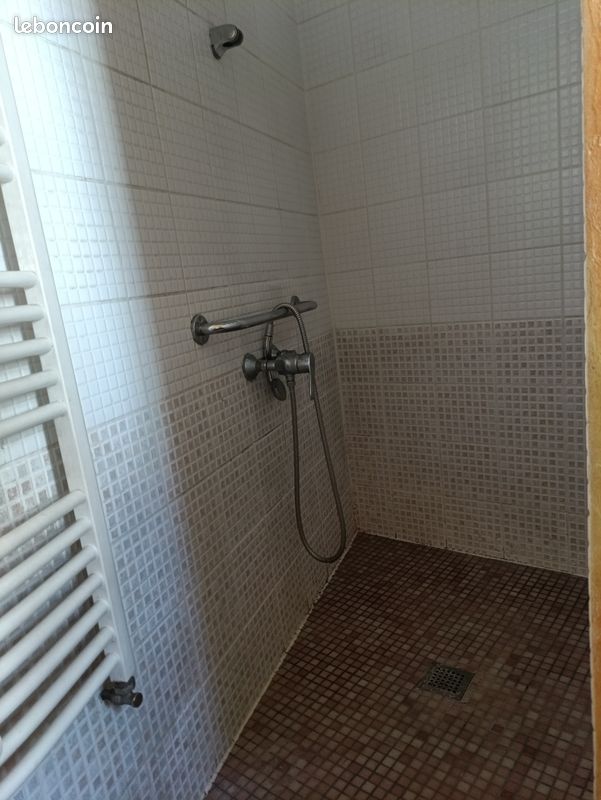 Appartement 2 pièces 54 m² · à Nîmes · 54 m² · 590 €