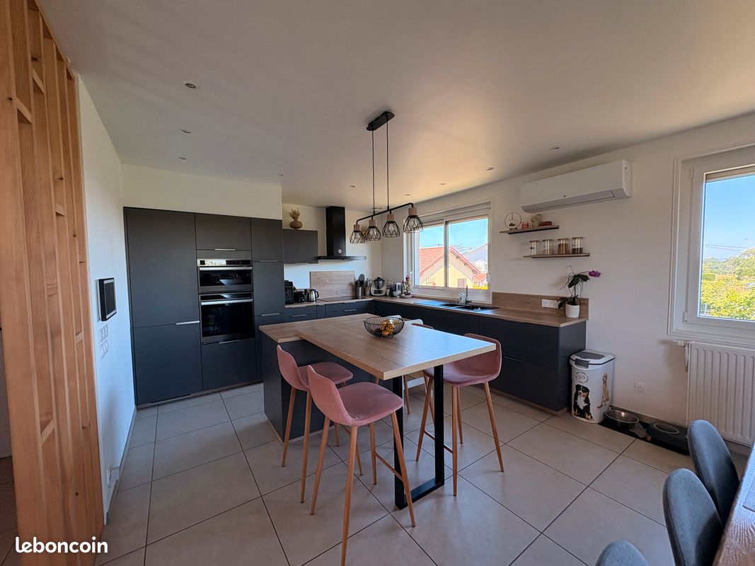Maison 5 pièces 117 m² · à Montbrison · 117 m² · 329 000 €