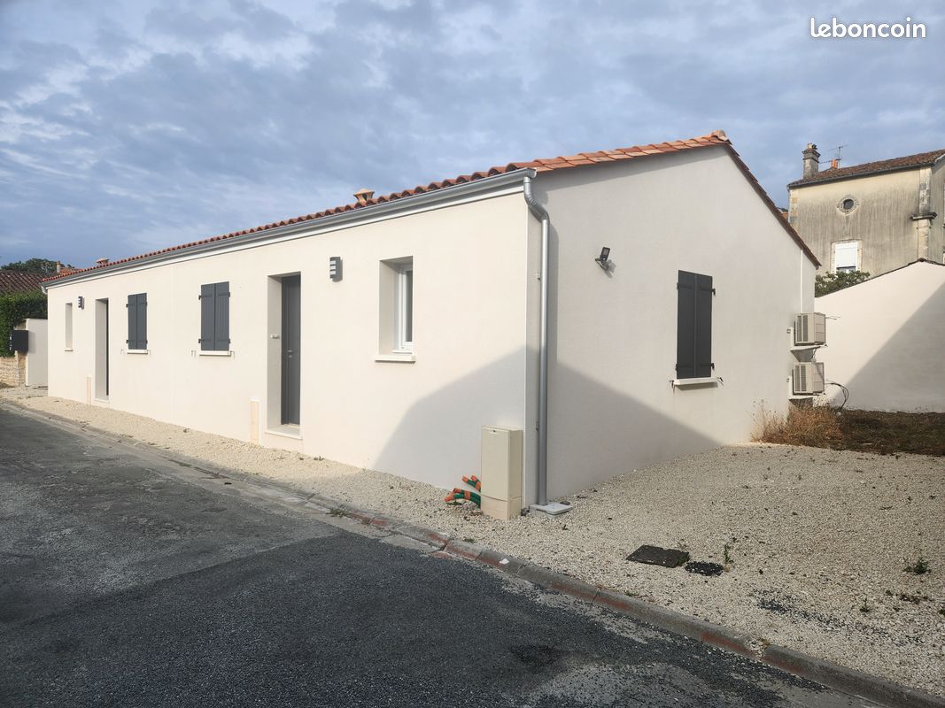 Maison 3 pièces 60 m² · à Saint-Jean-d'Angély · 60 m² · 805 €/mois