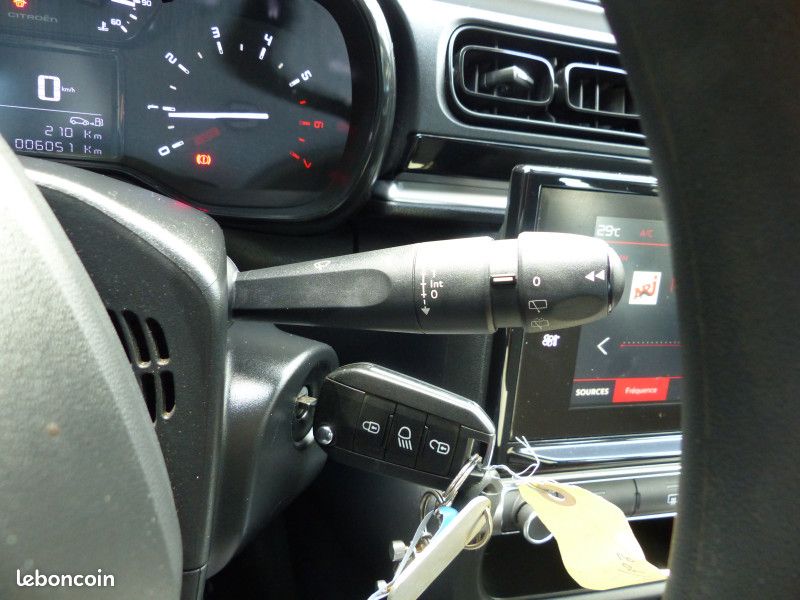 Citroen C3 PURETECH 82CH GRAPHIC (image 28)