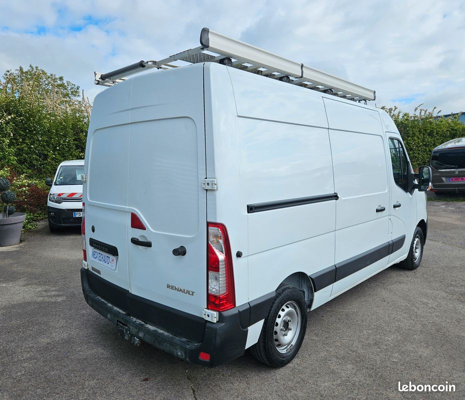 Renault master f3300 l2/h2 grand confort 2.3 dci 150 cv 3 places 1ere main carnet tva recuperable 2021 (image 4)