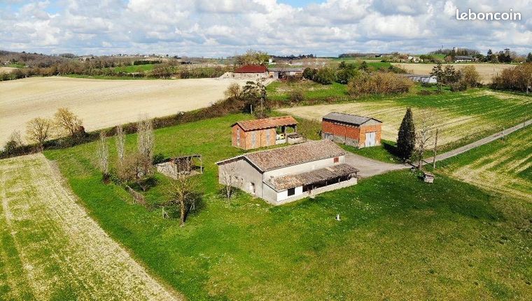 Maison 5 pièces 260 m²