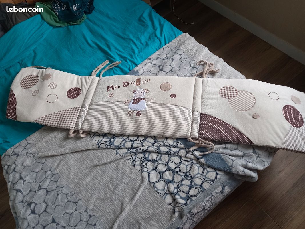 Ensemble gigoteuse couette et tour de lit (image 2)