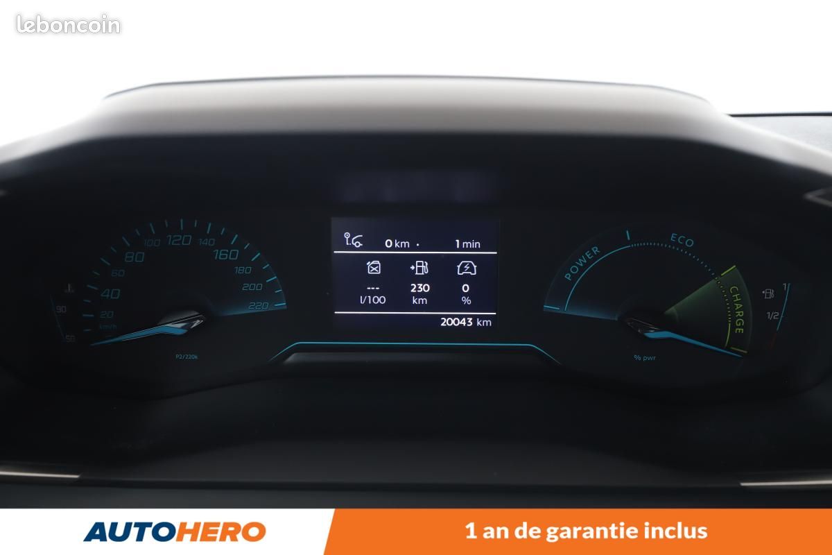 Peugeot 208 1.2 Hybrid Style e-DCS6 100 ch (image 16)