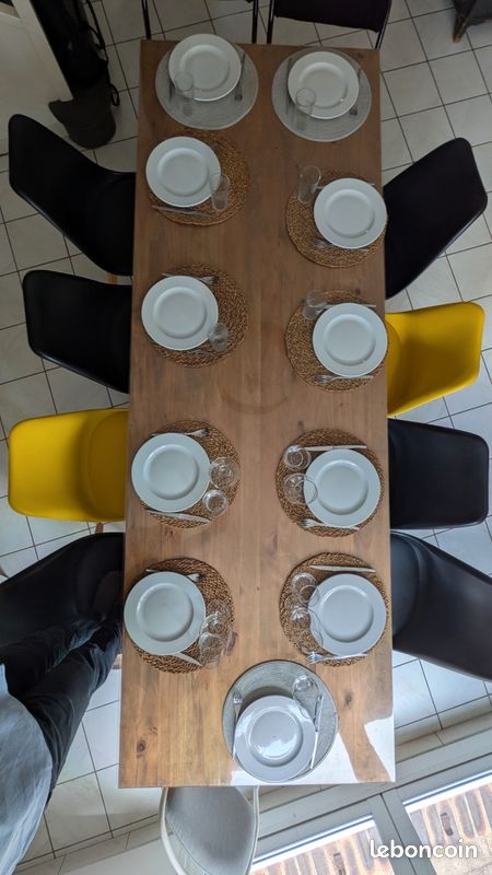 Table à manger 8 à 10 couverts en bois (image 3)