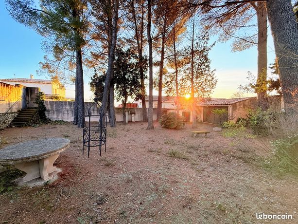 Terrain 709 m² ST CANNAT