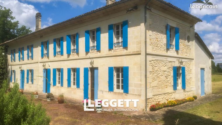 Maison 9 pièces 336 m²