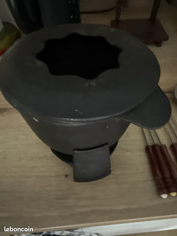 Service à fondue en fonte (image 2)