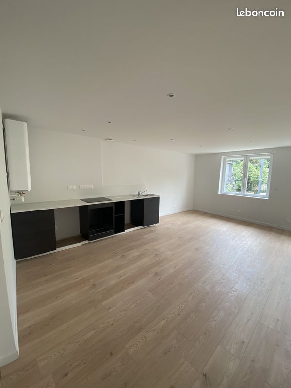 Appartement 2 pièces 51 m² · à Saint-Étienne · 51 m² · 449 €