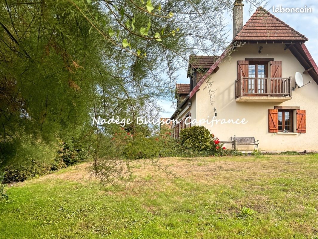 Maison 7 pièces 136 m² · à Cambremer · 136 m² · 299 900 €
