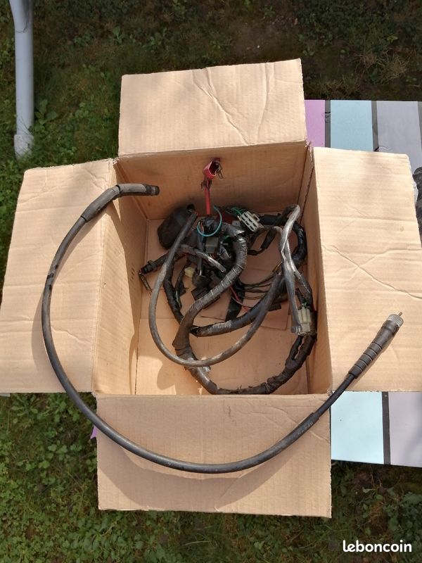 Lot pieces honda 50mtx (image 1)