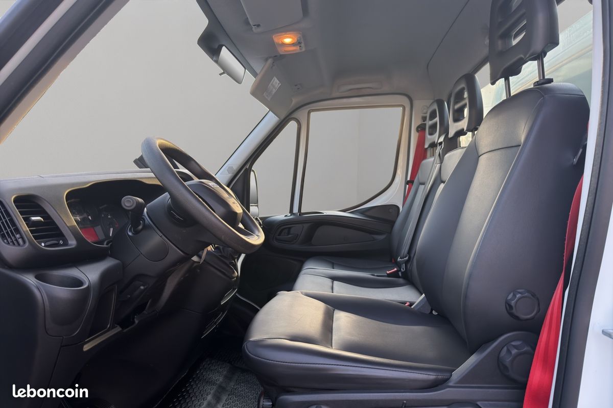 Iveco Daily CCb 35-160H / 3.0 160CH / BENNE & COFFRE / 2023 / 35C16 / (image 9)