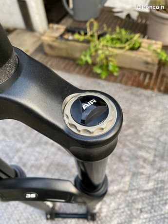 Fourche VTT 29" Formula Thirtyfive Conique 15x100mm NOS Pour VTT/VTC électrique