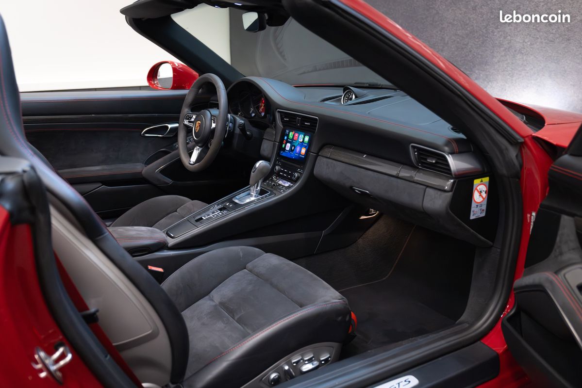 Porsche 991.2 Carrera 4 GTS Cabriolet 3.0 450 cv – 1ère MAIN – FRANÇAISE – PDCC – ROUES AR DIRECTRICES – PDLS+ - PACK SPORT CHRONO - APPLE CAR PLAY – CAMERA – PORSCHE APPROVED 12 MOIS - (image 7)