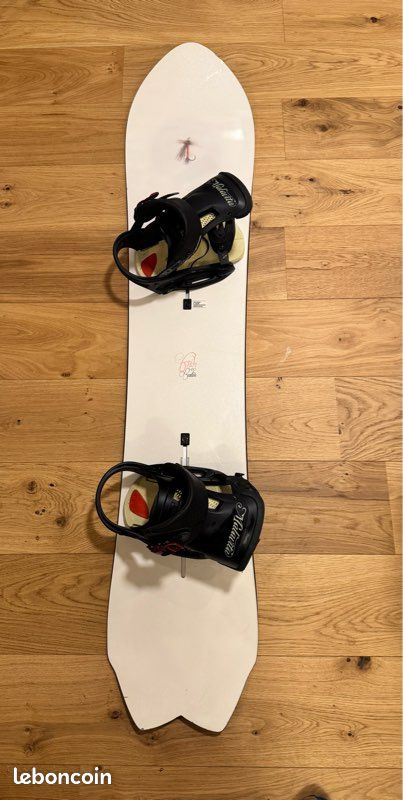 burton fish 156 snowboard 3D Directional Flat Top Its the tool of choice for riding out the deepest powder days and untracked secret stashes BURTON 3D FISH SNOWBOARD