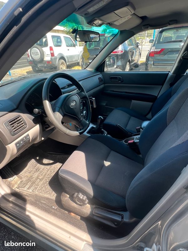 Subaru Forester dans l’etat controle technique en photos 2.0X AWD 158 ch – 2007 – 149 665 km – Dépôt-Vente – Carnet d'entretien (image 4)