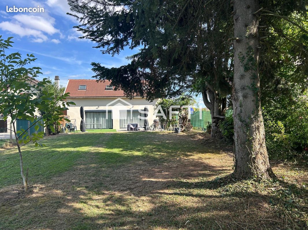 Maison 7 pièces 140 m² · à Ézanville · 140 m² · 449 000 €