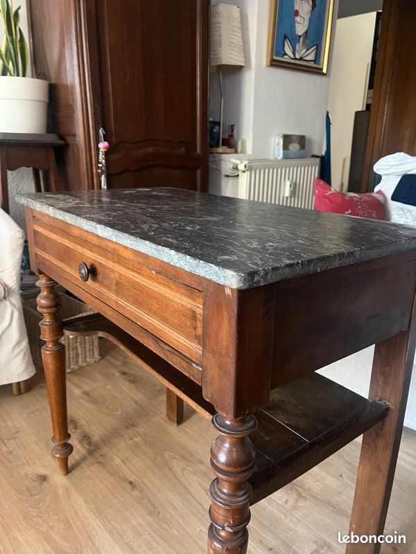 Ancienne table de toilette modifiée (image 2)