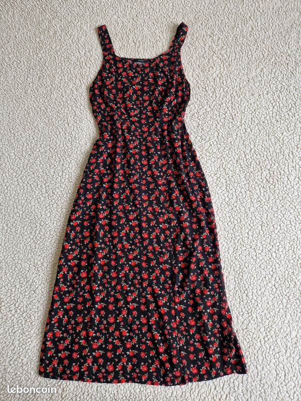 Robe Rouge Robe A Pois Vero Moda Robe A Fleurs Vero Moda 34 Noir