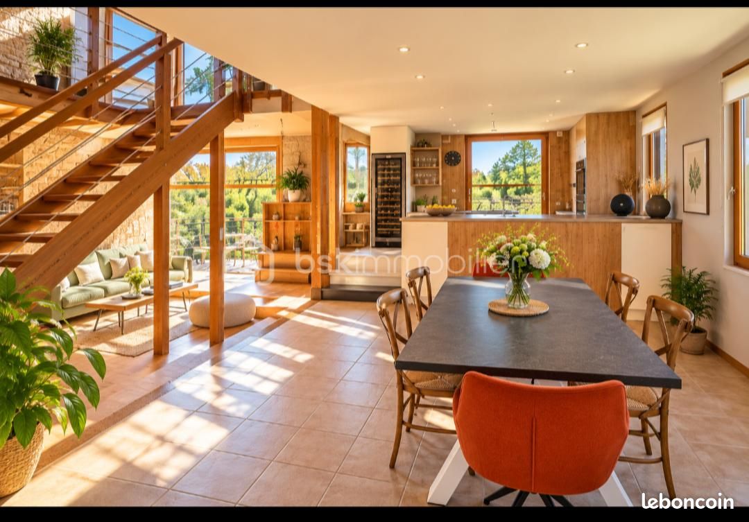 Maison 9 pièces 160 m² · à Pleudaniel · 160 m² · 379 000 €
