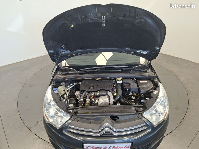 Citroen C4 1.6 hdi 115 ch Exclusive / GPS / Radar / Régulateur / Ecran / Clim Auto / (image 24)
