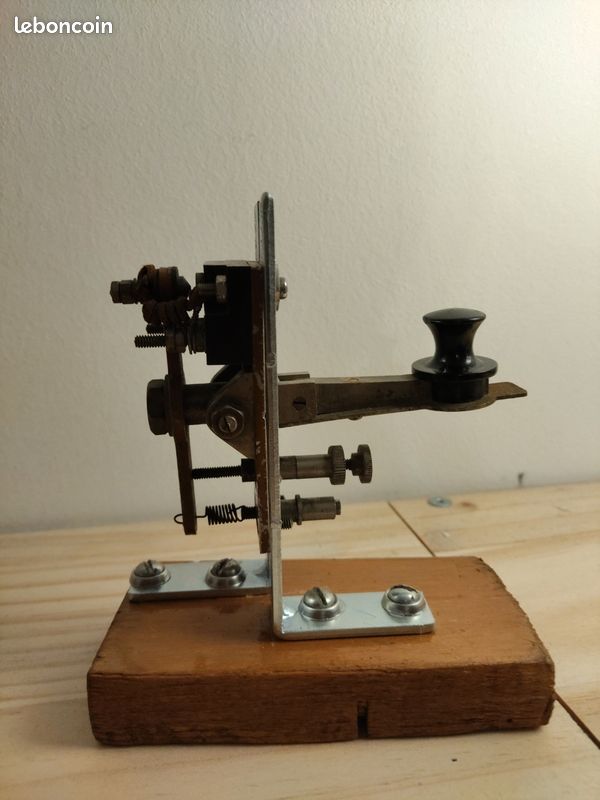 Ancienne Clé Morse WW2 Avec Trempe à étincelle Et Bobine - Spark Gap - Très Rare (DMY)