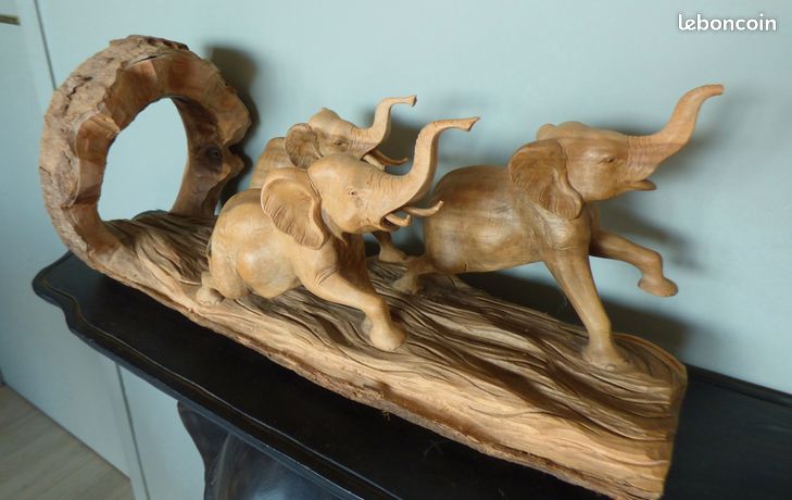 Baleines en bois rustiques sculptées à la main du commerce