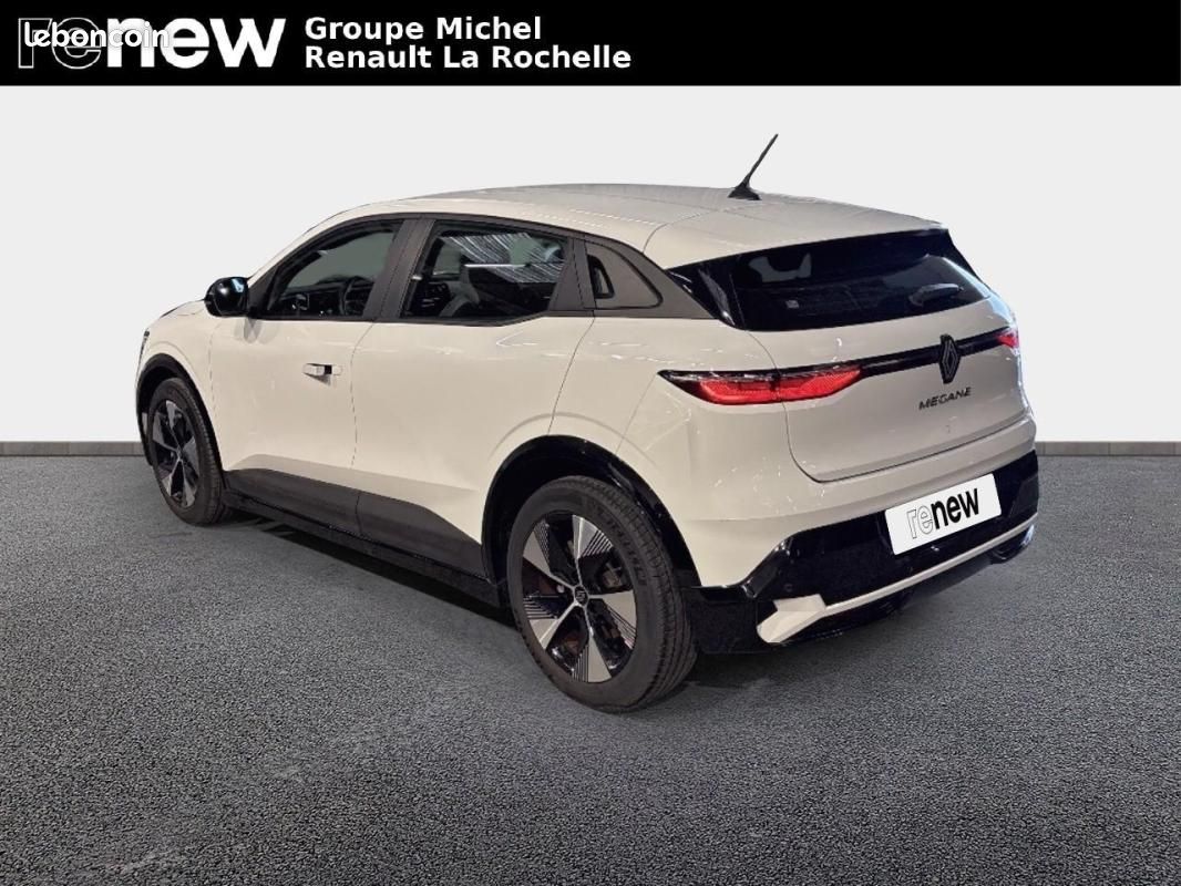 Renault Mégane E-TECH EV40 130ch standard charge Equilibre (image 7)