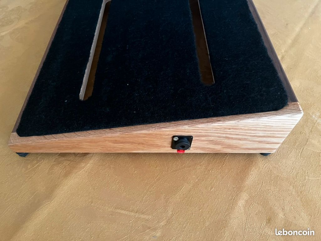 Pedalboard Ruach Kashmir 4 (Walnut) - Grand format (image 2)