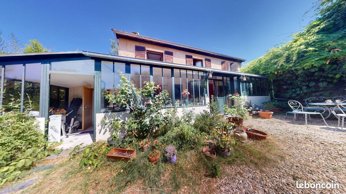 Maison 3 pièces 103 m² · à Saint-Germain-au-Mont-d'Or · 103 m² · 750 000 €