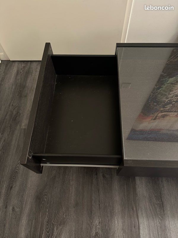 Table basse avec plateau de verre de couleur brun noir 120*58 en Très Bon Etat (image 2)