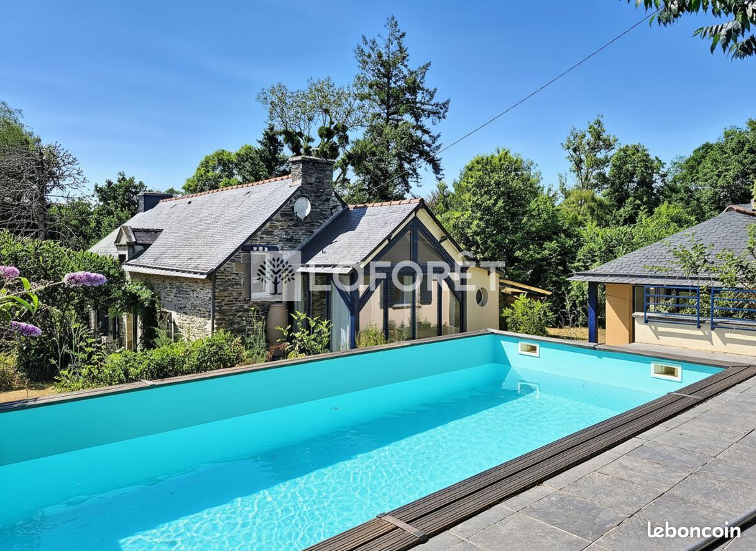 Maison 5 pièces 160 m² · à Sérent · 160 m² · 380 000 €