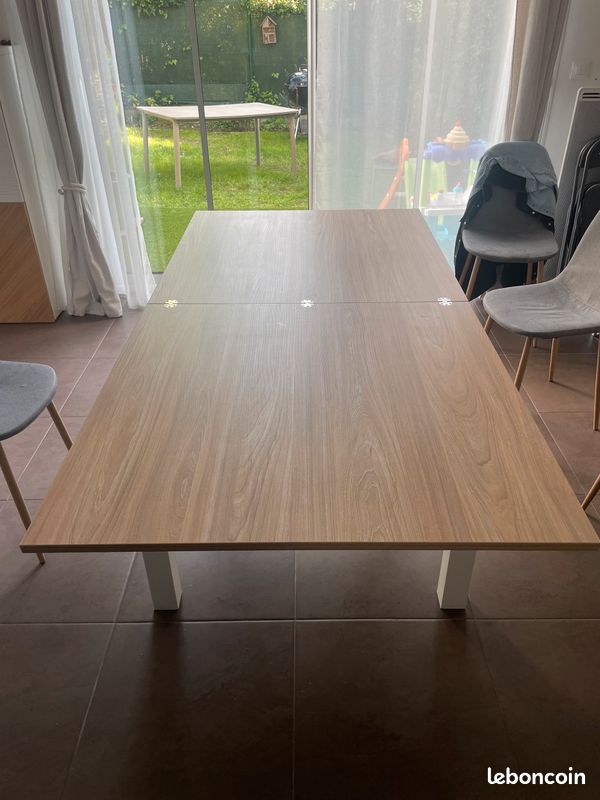 Table (image 5)