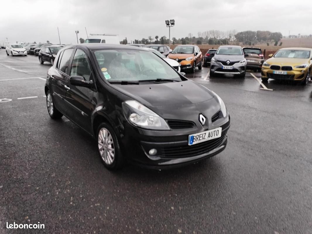 Renault Clio III 1.5 DCI 85 DYNAMIQUE 5P (image 3)