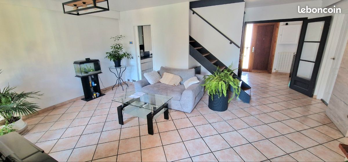 Maison 5 pièces 121 m² · à Vitrolles · 121 m² · 399 000 €