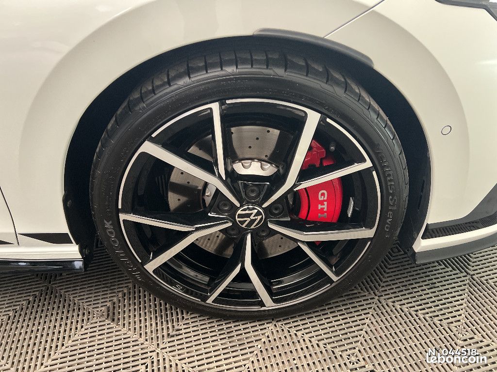 Volkswagen Golf 2,0 TSI GTI Clubsport DSG7 + Garantie 5 Ans ou 100000 KLMS + TOIT OUVRANT (image 8)