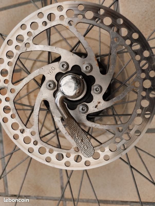 VTT 26 , en ALU , Frein à disc , 24 vitesses - Vélos