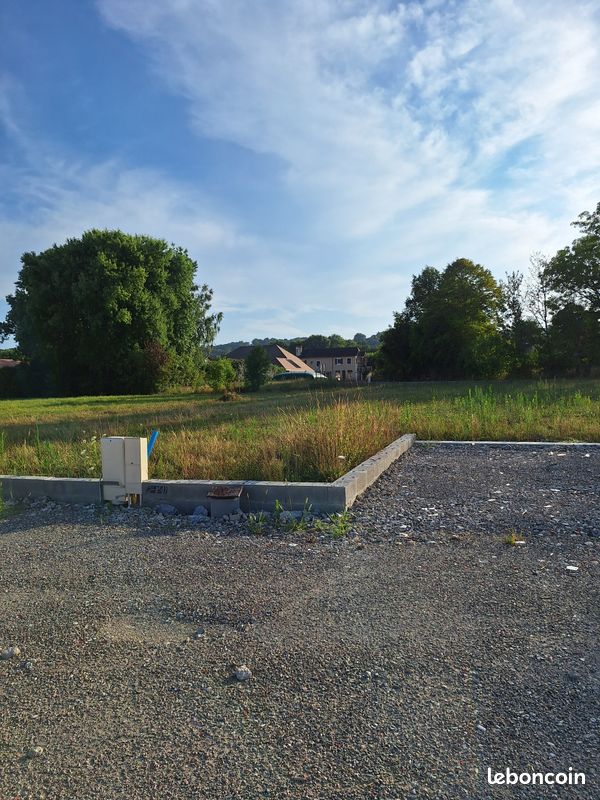 Bougarber-Terrain à bâtir plat et viabilisé 529 m2 · 73 900 €