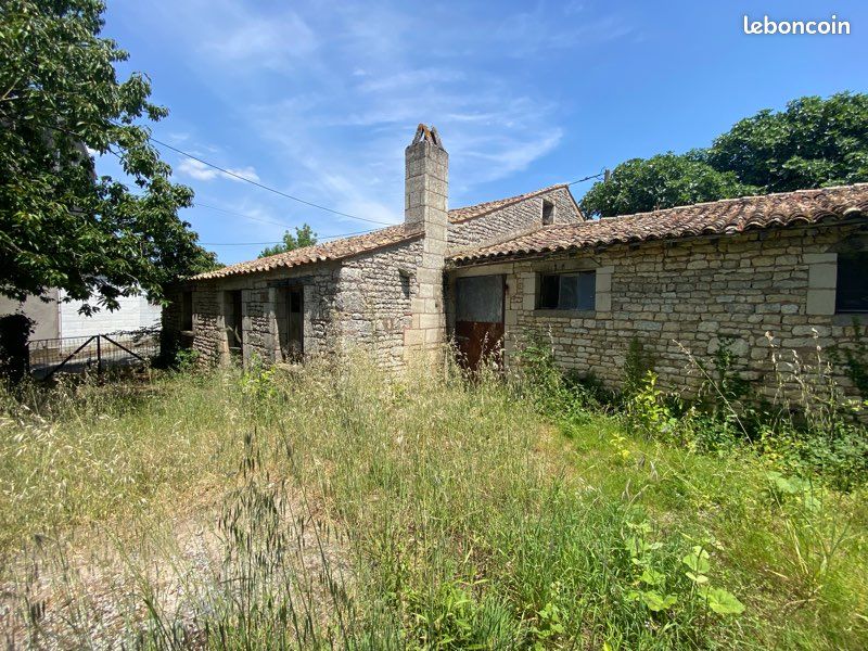 Maison 3 pièces 123 m² · à Saint-Maxire · 123 m² · 67 000 €