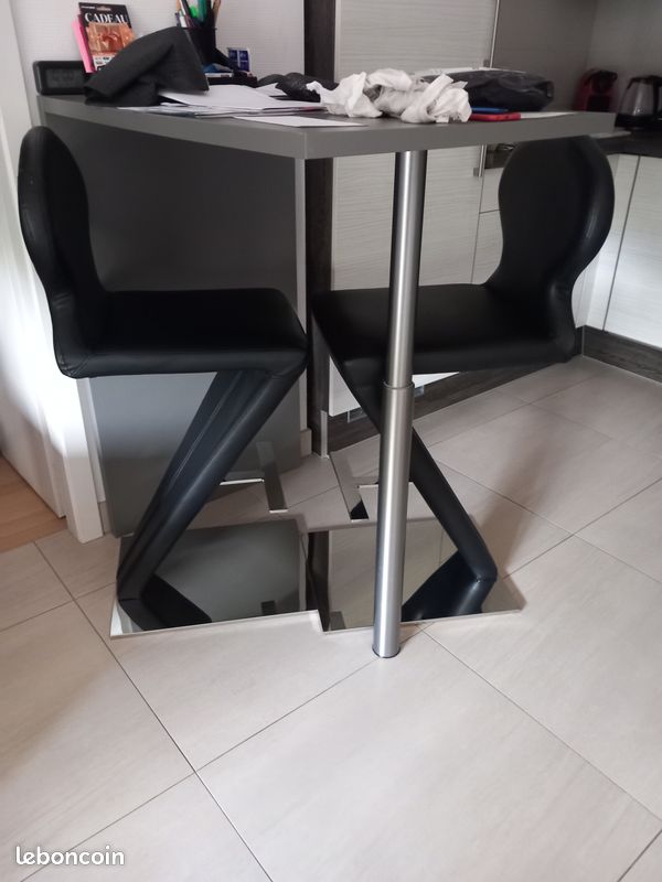 Chaises de bar noir design (image 2)