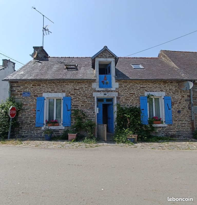 Maison 4 pièces 90 m² · à Bon Repos sur Blavet · 90 m² · 81 000 €